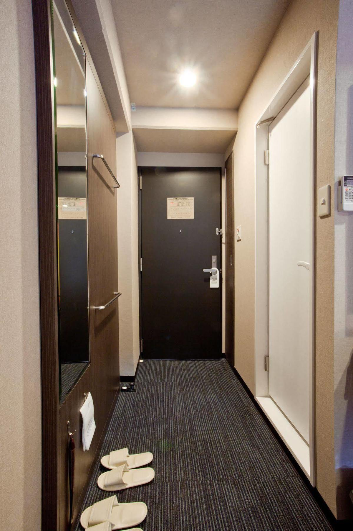 Kuretake Inn Premium Shizuoka Ekimae Exteriör bild