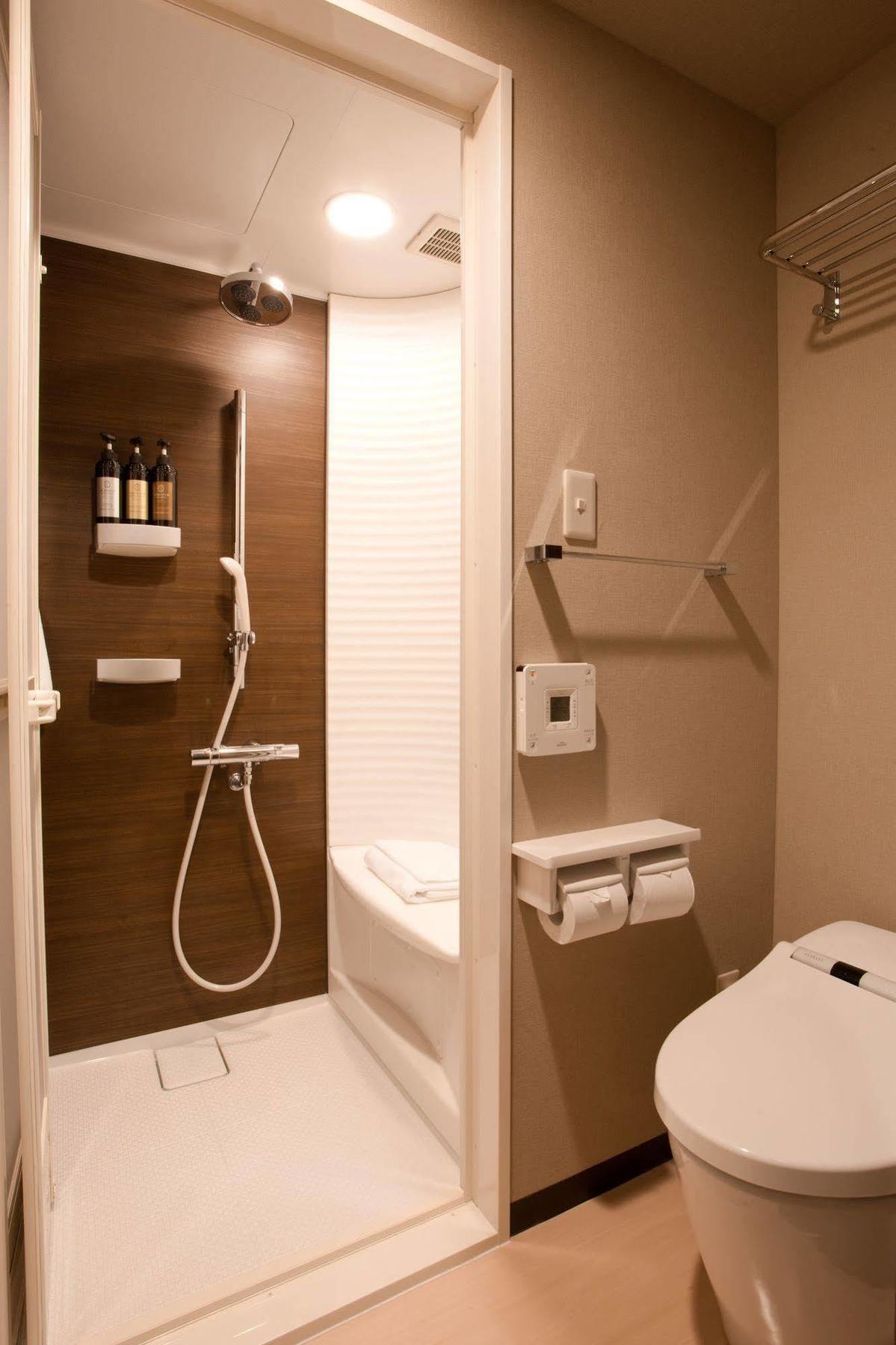 Kuretake Inn Premium Shizuoka Ekimae Exteriör bild